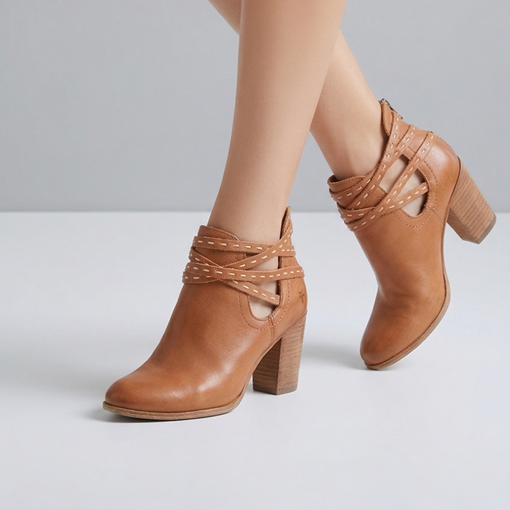 Frye Naomi - Leather Ankle Booties. Carmel color with Stitched Strap W 9.5